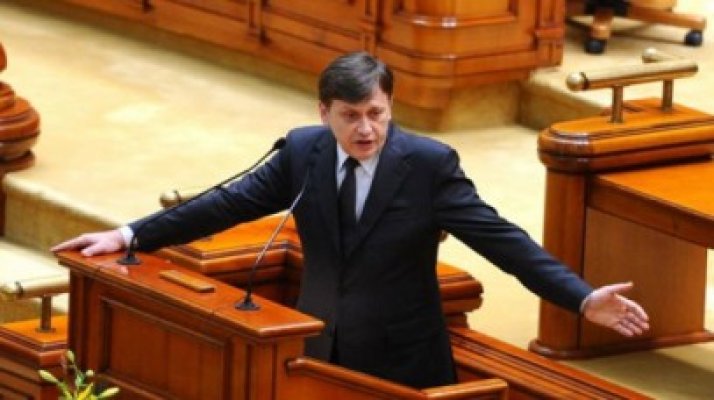 De ce candidează Antonescu la Teleorman: N-am ipocrizia să spun că m-a apucat dorul de iarbă verde